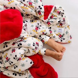 Posh Peanut Mickey Mouse Holiday Luxe Plush Patoo